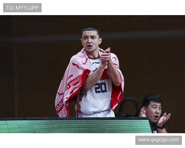 张昊的奋斗历程与成长故事：从平凡少年到卓越领袖的蜕变之路