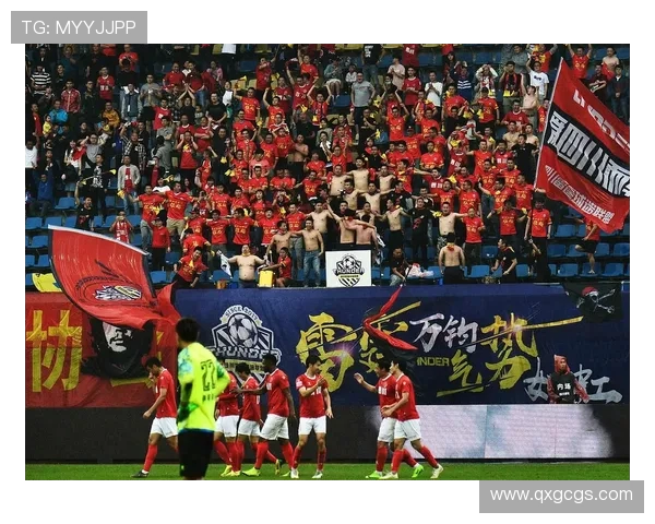 英超激战利物浦主场迎战斯旺西全力争胜展现强大实力