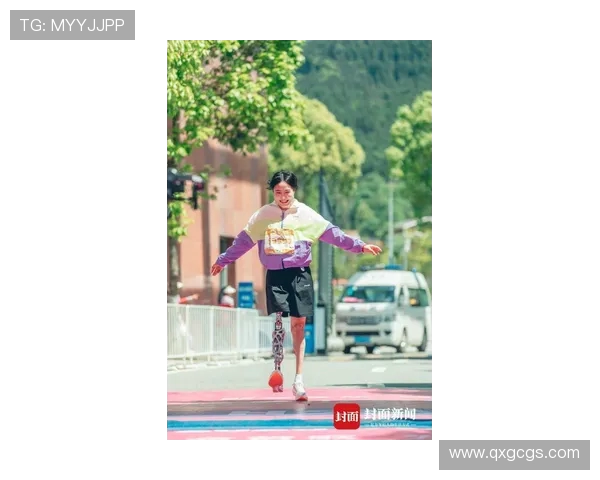 赵静谈滑板人生：从初学者到专业选手的心路历程与成长故事