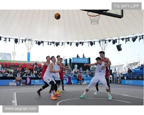 广州篮球队在篮球团队协作排行榜中荣获第八名展现出色团队精神与默契配合